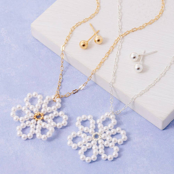Pearl Flower Pendant Chain Necklace Set