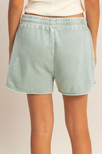 Mineral Washed Shorts - Green