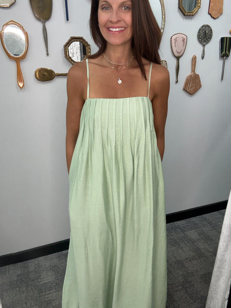 Pleated Detail Maxi Dress